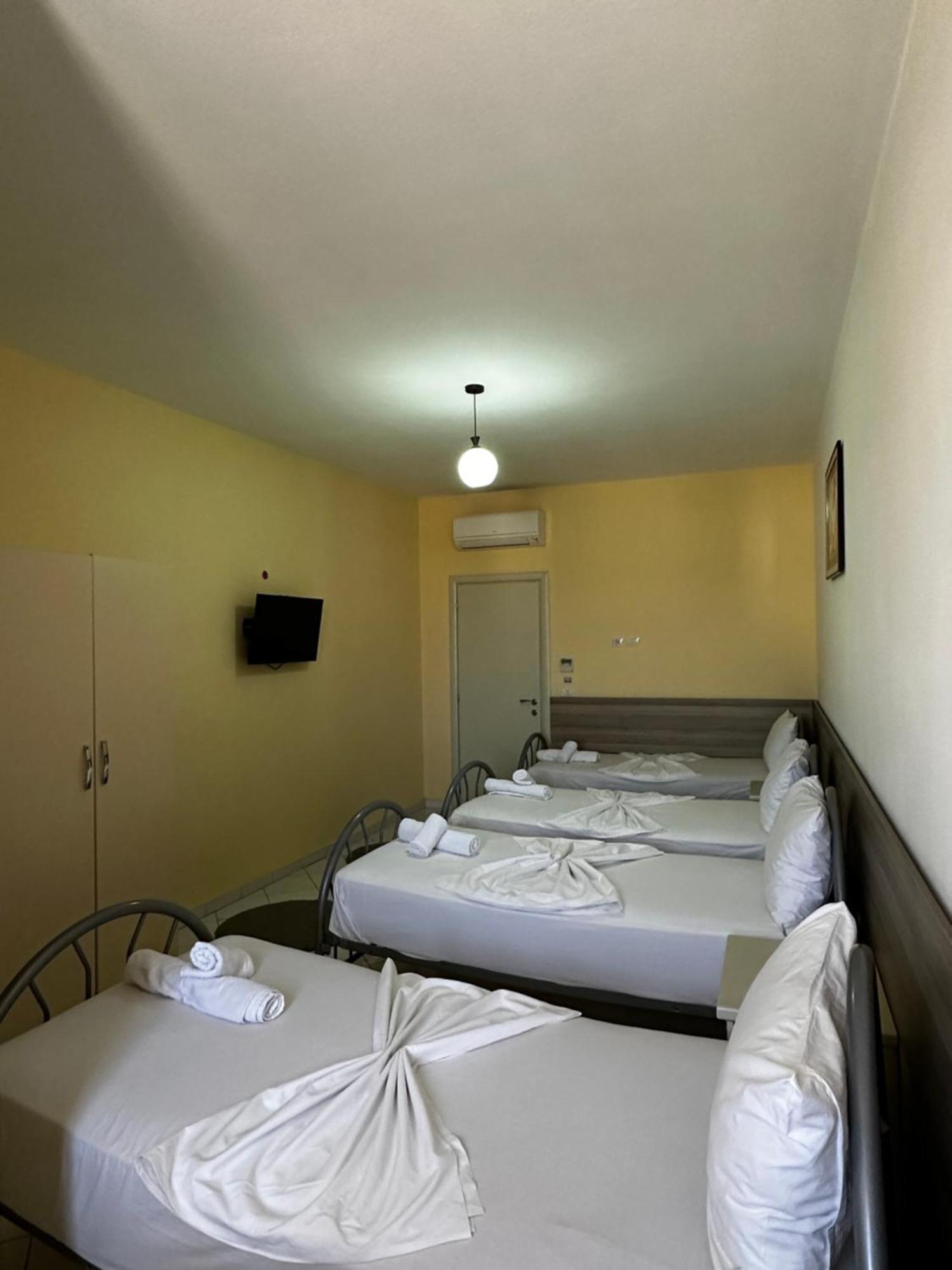 Hotel St.Pauli Shkodër Eksteriør bilde